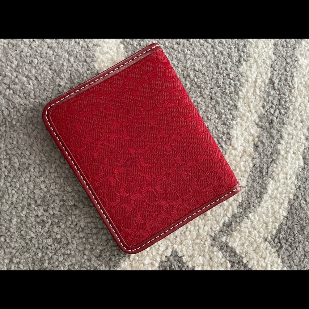 Used Coach cardholder